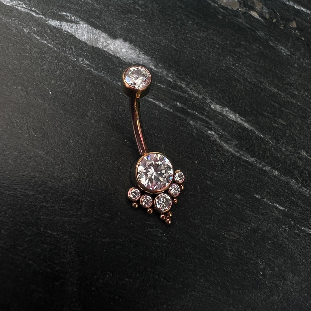 Bauchnabelpiercing "Chandelier"